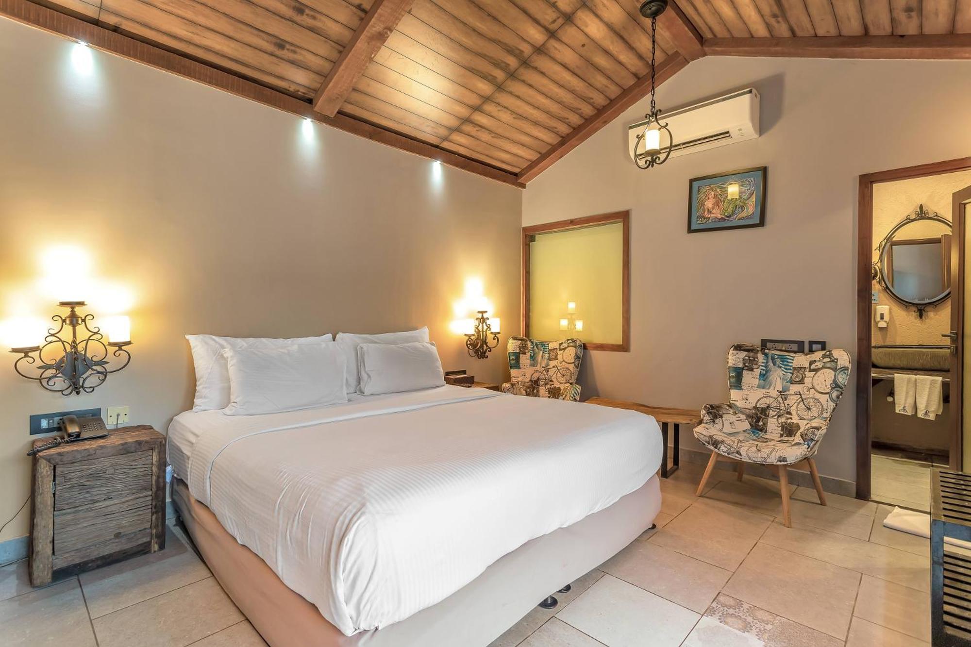 The Baga Beach Resort Екстер'єр фото